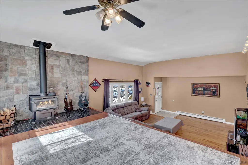 43 Westchester Avenue West Babylon NY 11704