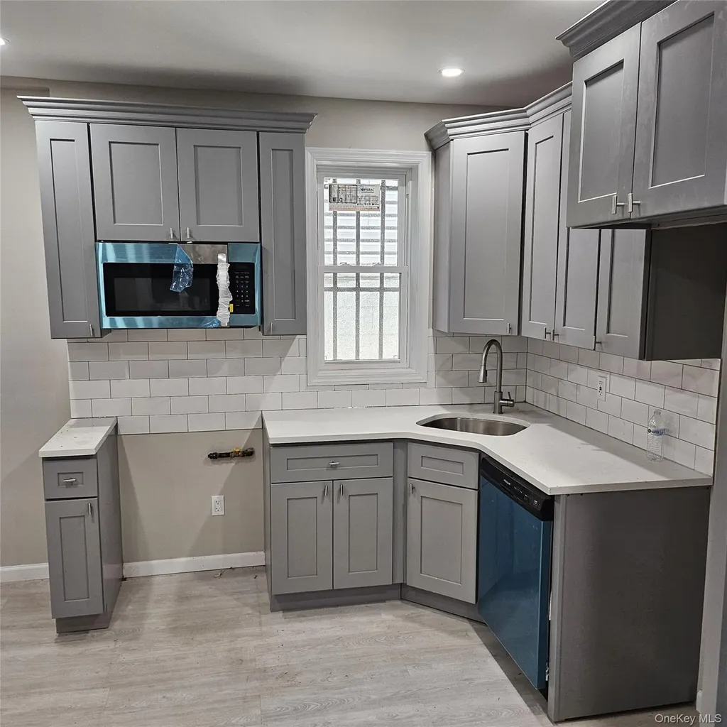 576 Linden Boulevard Brooklyn NY 11203