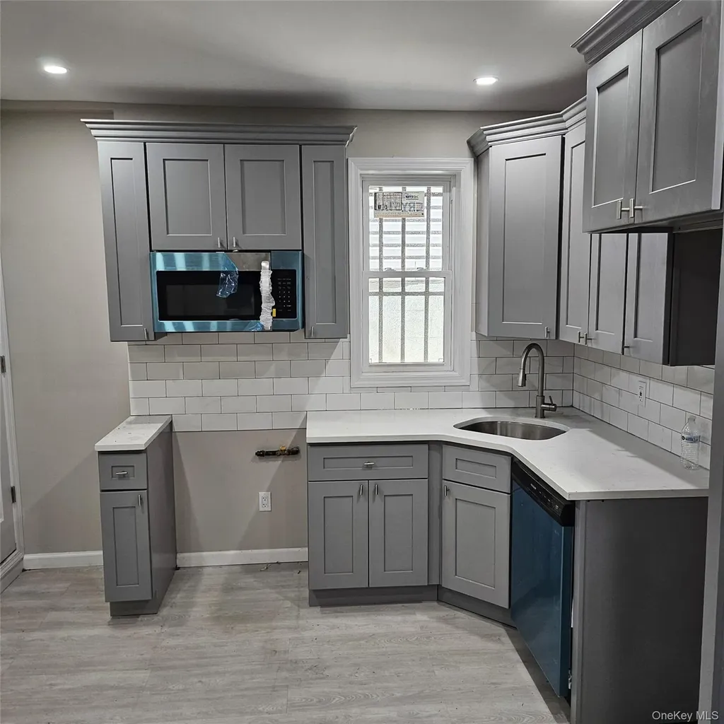 576 Linden Boulevard Brooklyn NY 11203