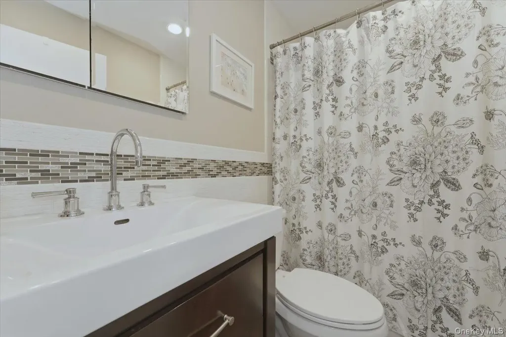 379 W Broadway Long Beach NY 11561