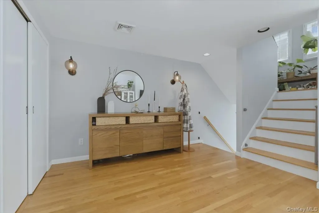 379 W Broadway Long Beach NY 11561