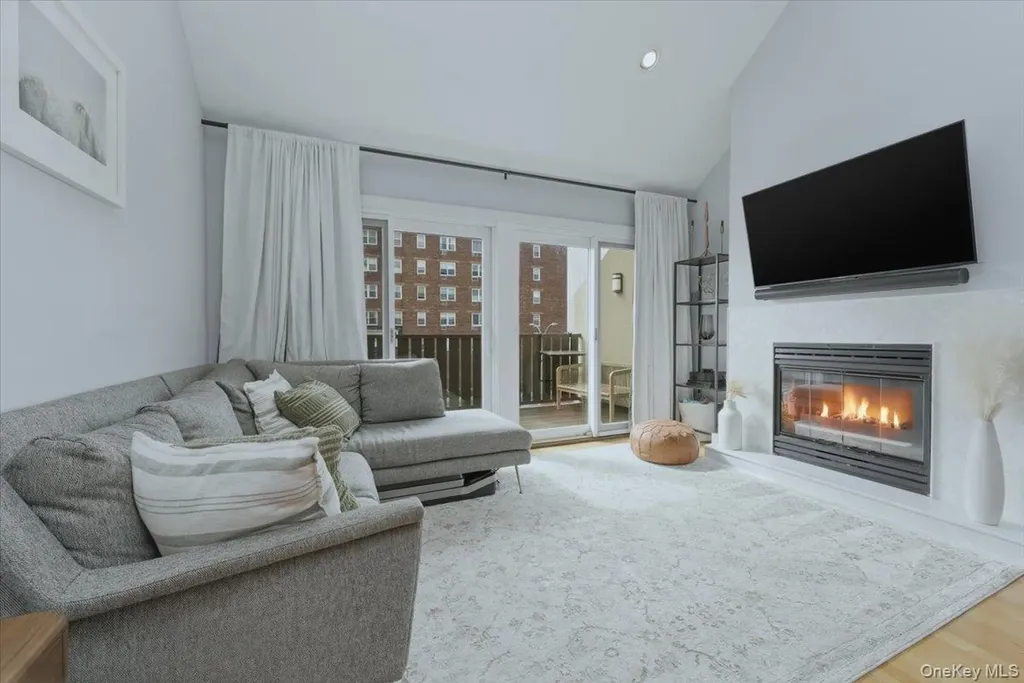 379 W Broadway Long Beach NY 11561