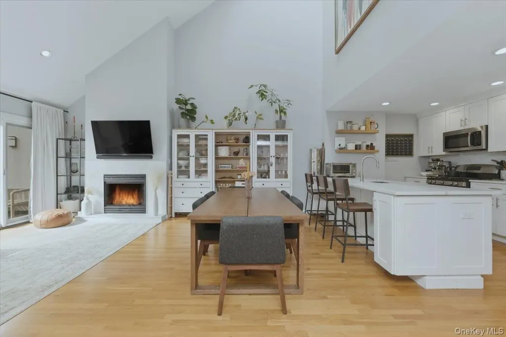 379 W Broadway Long Beach NY 11561