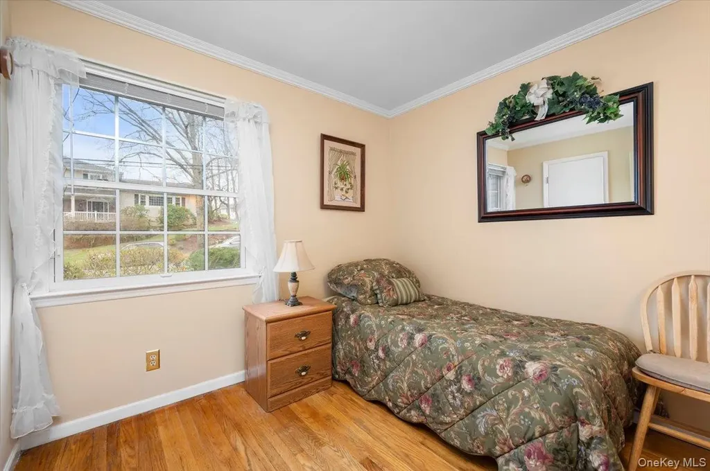 112 Barton Road White Plains NY 10605