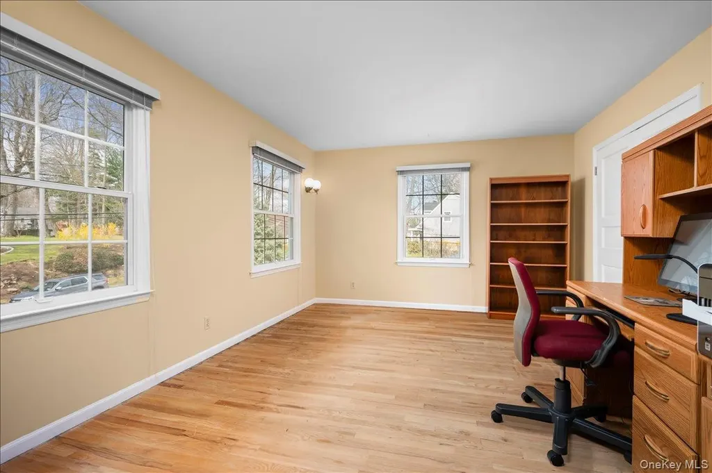 112 Barton Road White Plains NY 10605