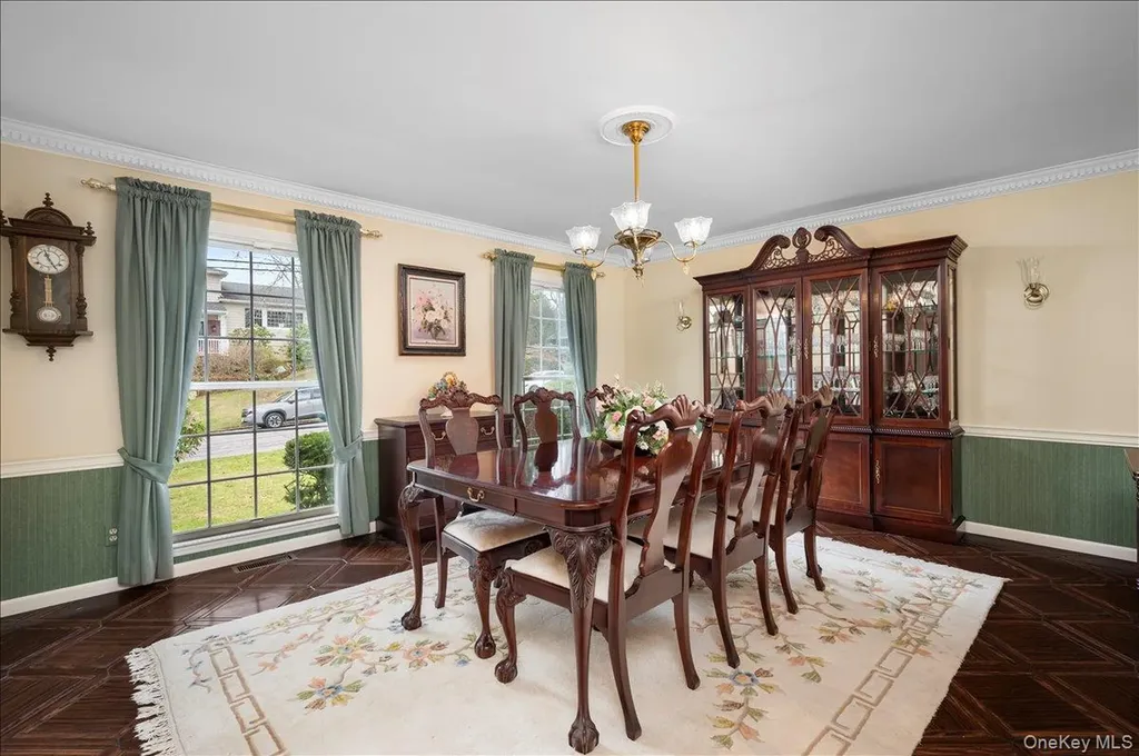 112 Barton Road White Plains NY 10605