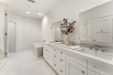 2 Weaver Street Scarsdale NY 10583