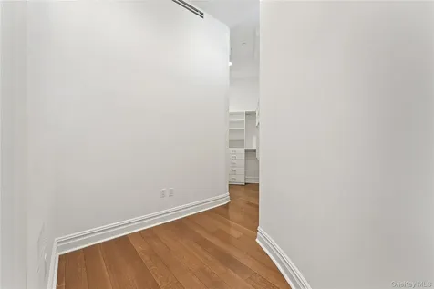 2 Weaver Street Scarsdale NY 10583