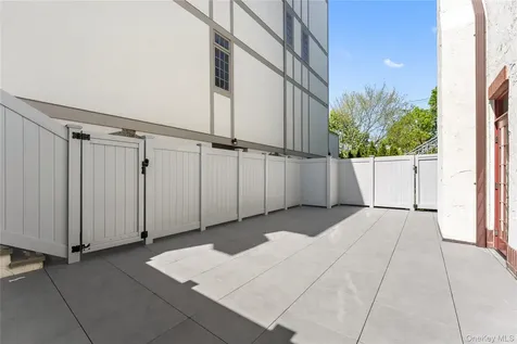 2 Weaver Street Scarsdale NY 10583