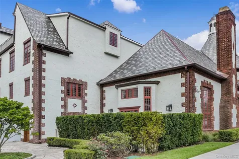 2 Weaver Street Scarsdale NY 10583