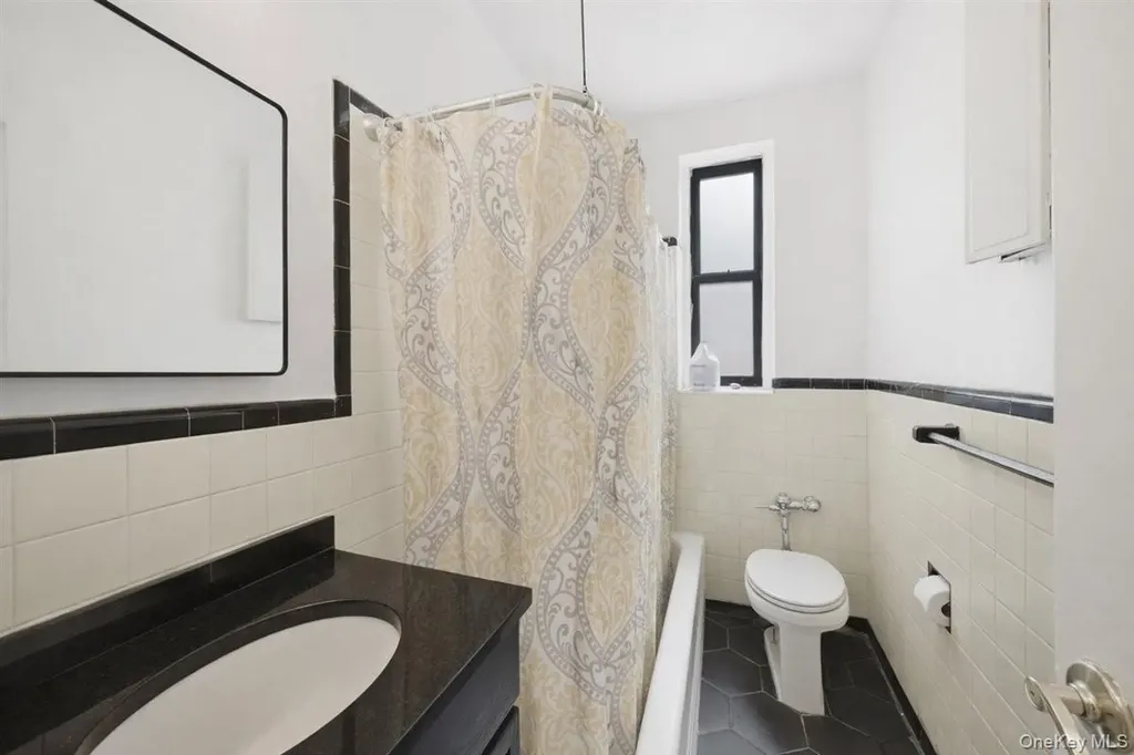 2506 Davidson Avenue Bronx NY 10468