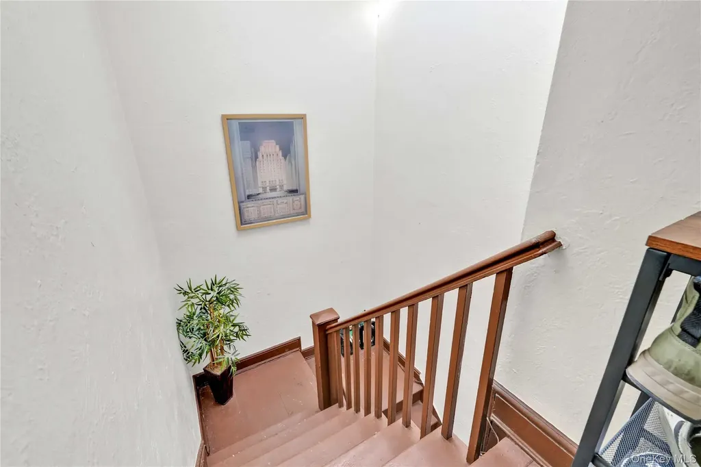 7707 Ditmars Boulevard East Elmhurst NY 11370