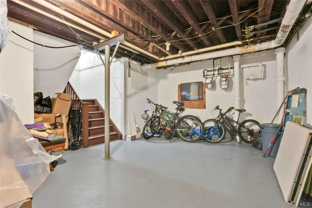 7707 Ditmars Boulevard East Elmhurst NY 11370