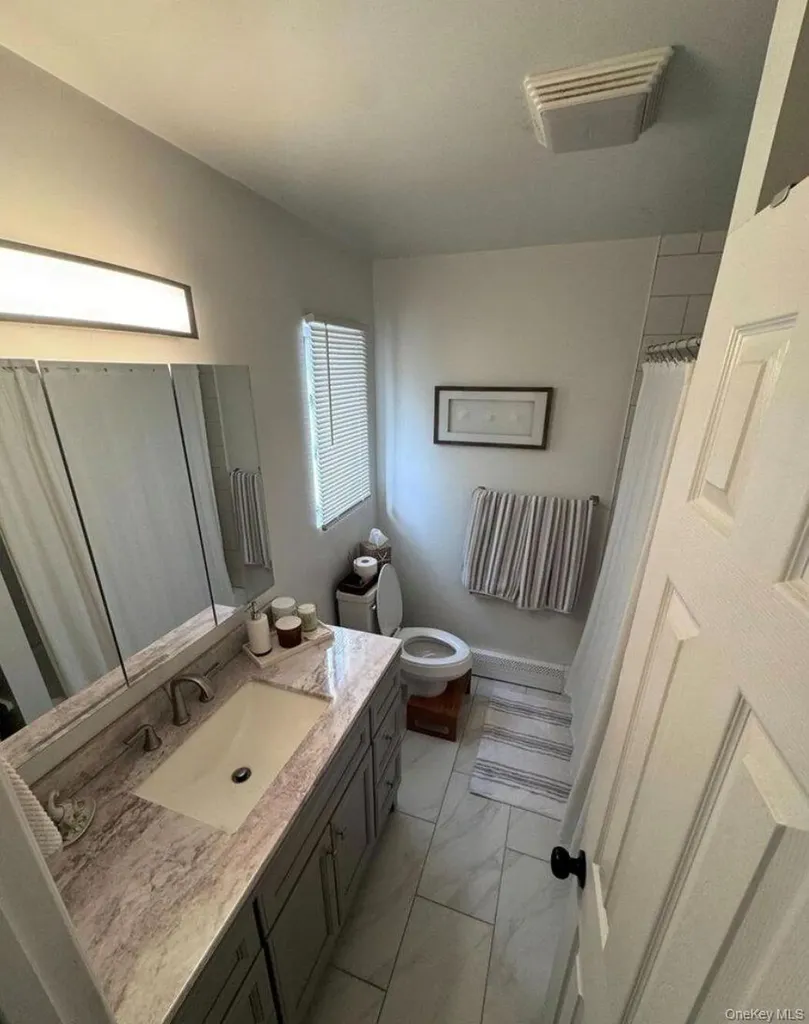 518 E Penn Street Long Beach NY 11561