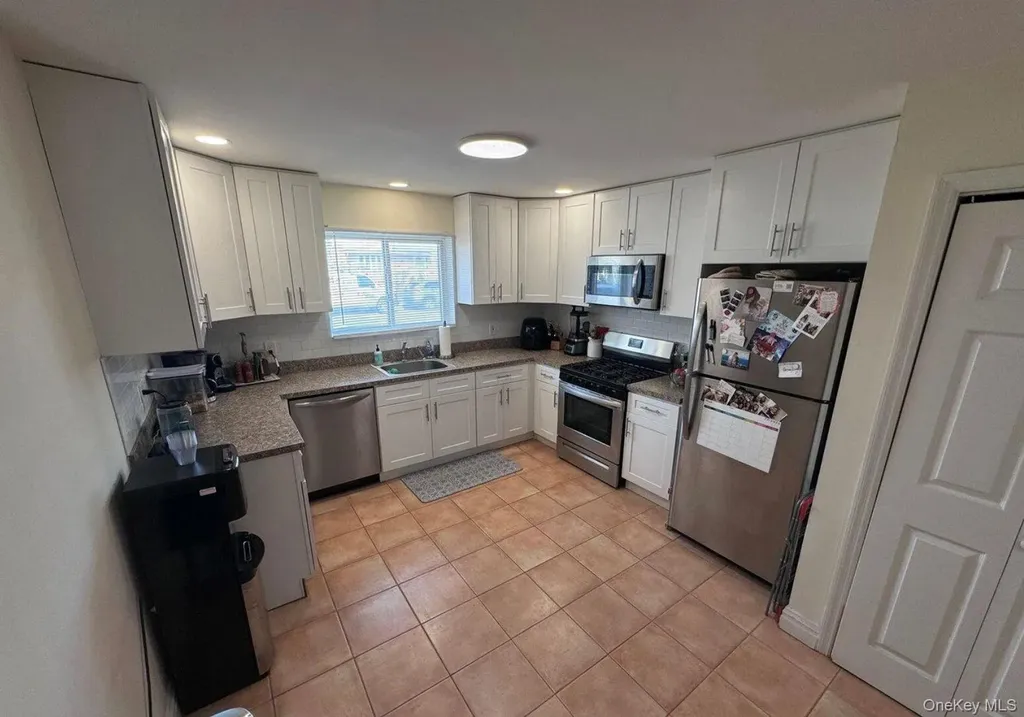518 E Penn Street Long Beach NY 11561