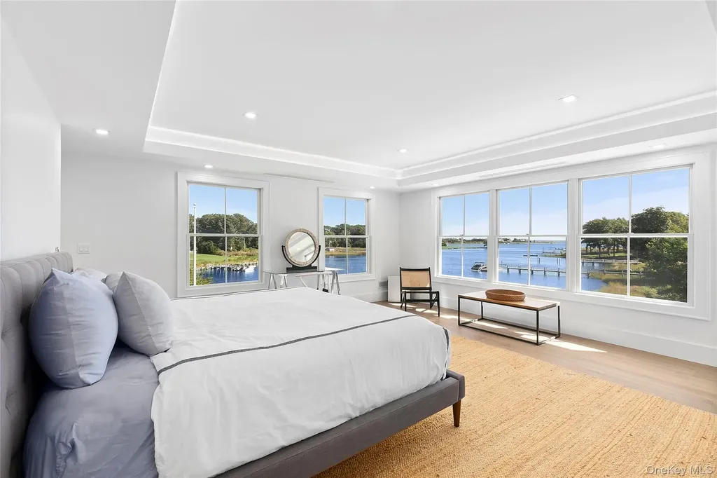 11 Bay Road Quogue NY 11959