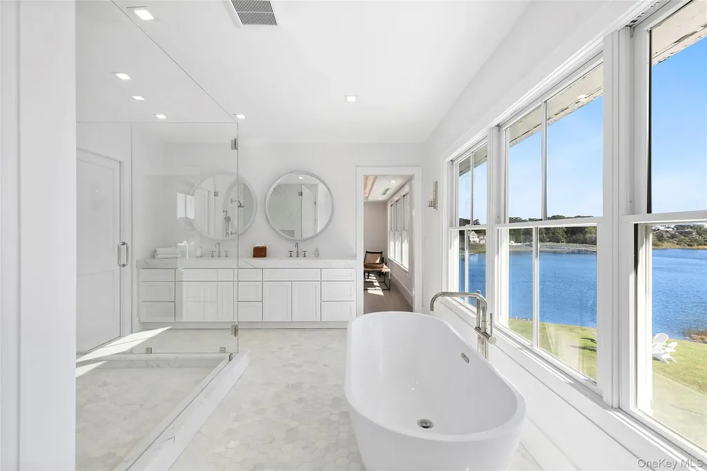 11 Bay Road Quogue NY 11959