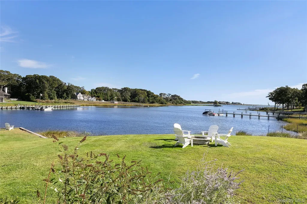 11 Bay Road Quogue NY 11959