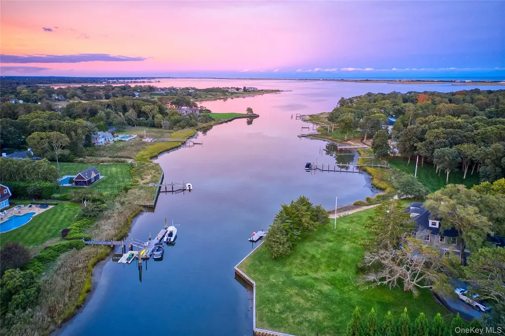 11 Bay Road Quogue NY 11959
