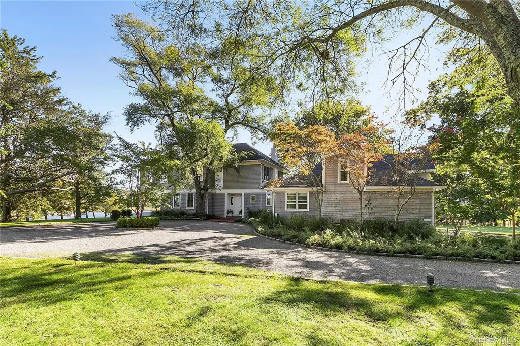 11 Bay Road Quogue NY 11959