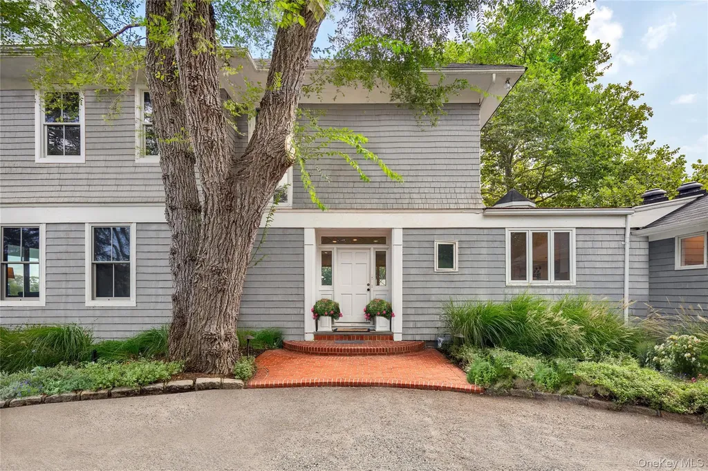 11 Bay Road Quogue NY 11959