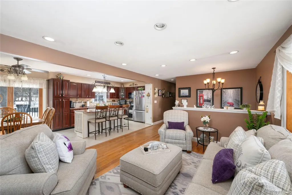 5 Orange Court Wappingers Falls NY 12590