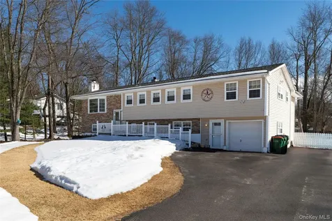 5 Orange Court Wappingers Falls NY 12590