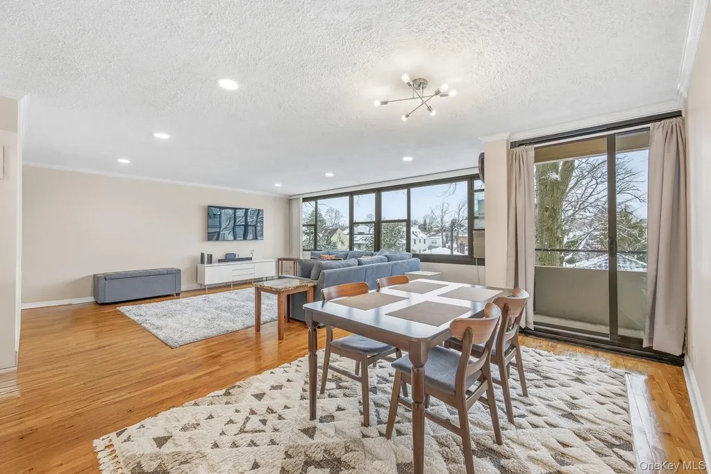715 162nd Street Beechhurst NY 11357