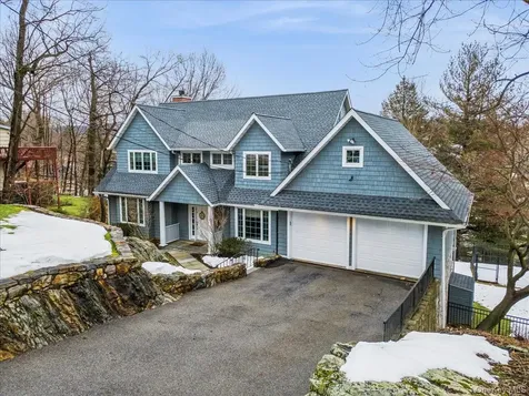 24 Kent Avenue Hastings-on-hudson NY 10706