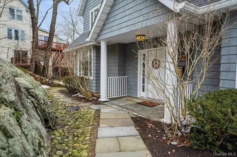 24 Kent Avenue Hastings-on-hudson NY 10706