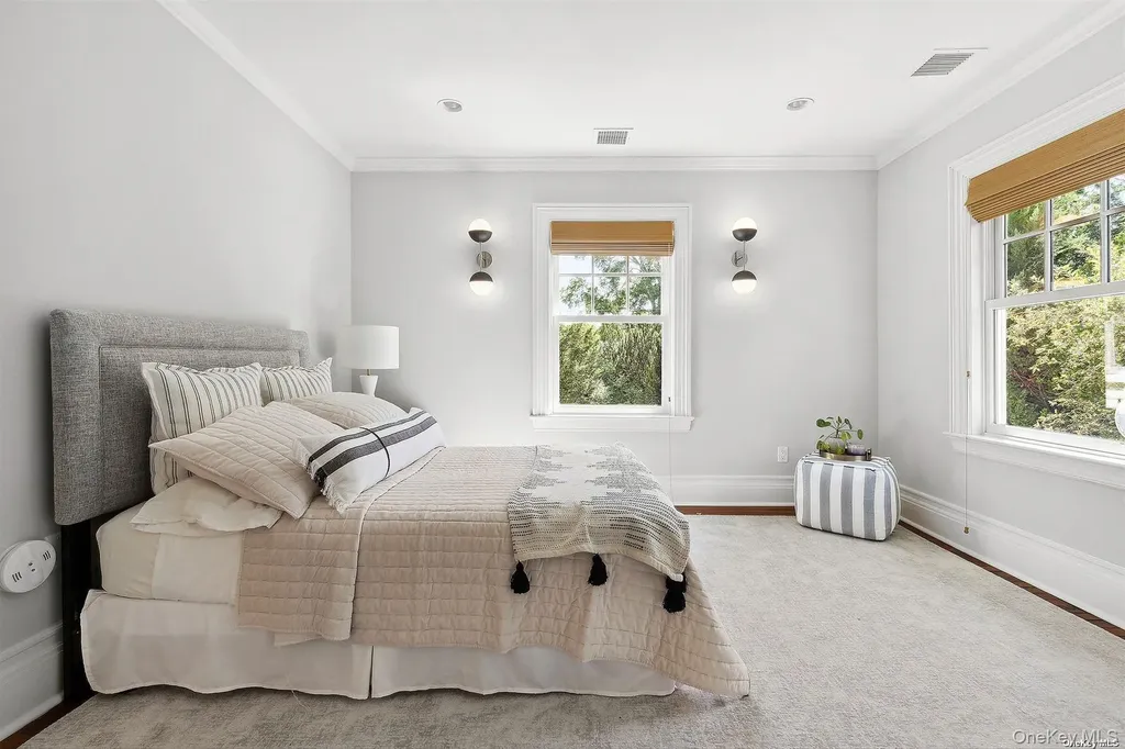 50 South Drive Manhasset NY 11030