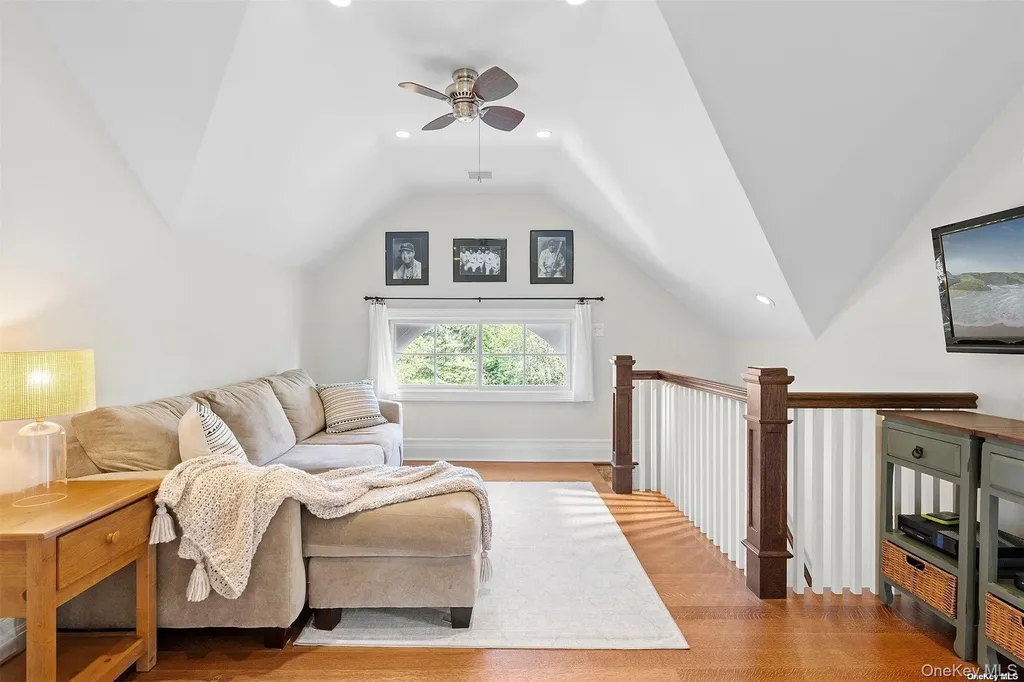 50 South Drive Manhasset NY 11030