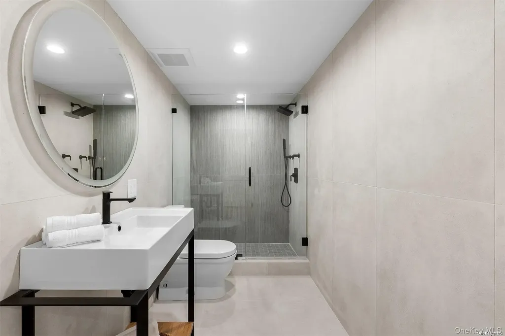 50 South Drive Manhasset NY 11030