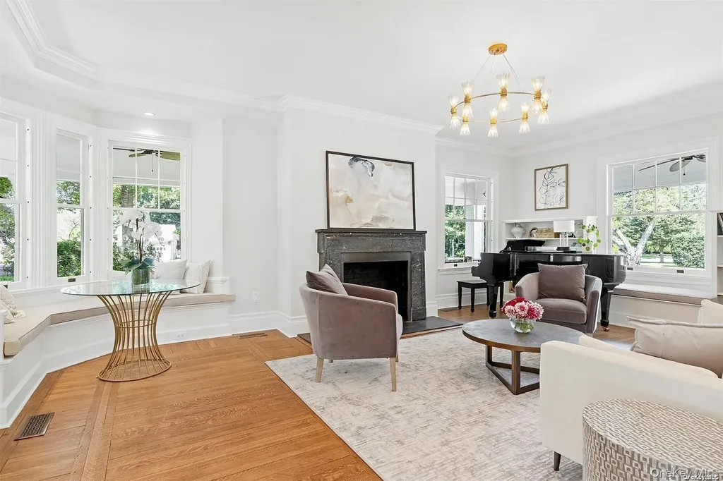 50 South Drive Manhasset NY 11030