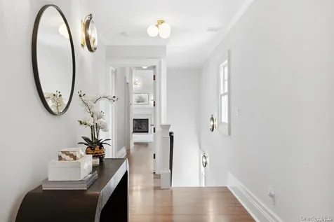 50 South Drive Manhasset NY 11030
