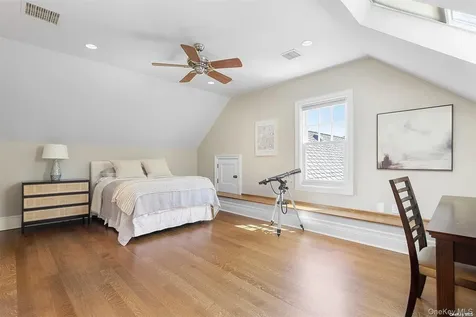 50 South Drive Manhasset NY 11030