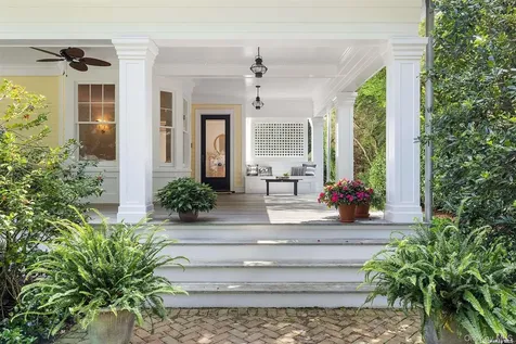 50 South Drive Manhasset NY 11030