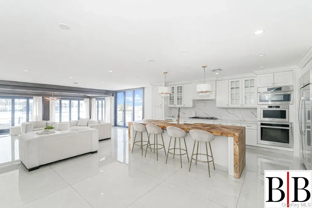2276 National Drive Brooklyn NY 11234