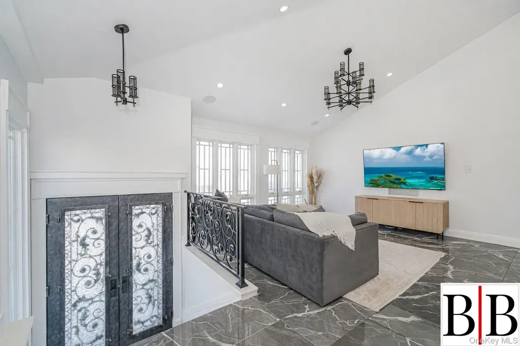 2276 National Drive Brooklyn NY 11234