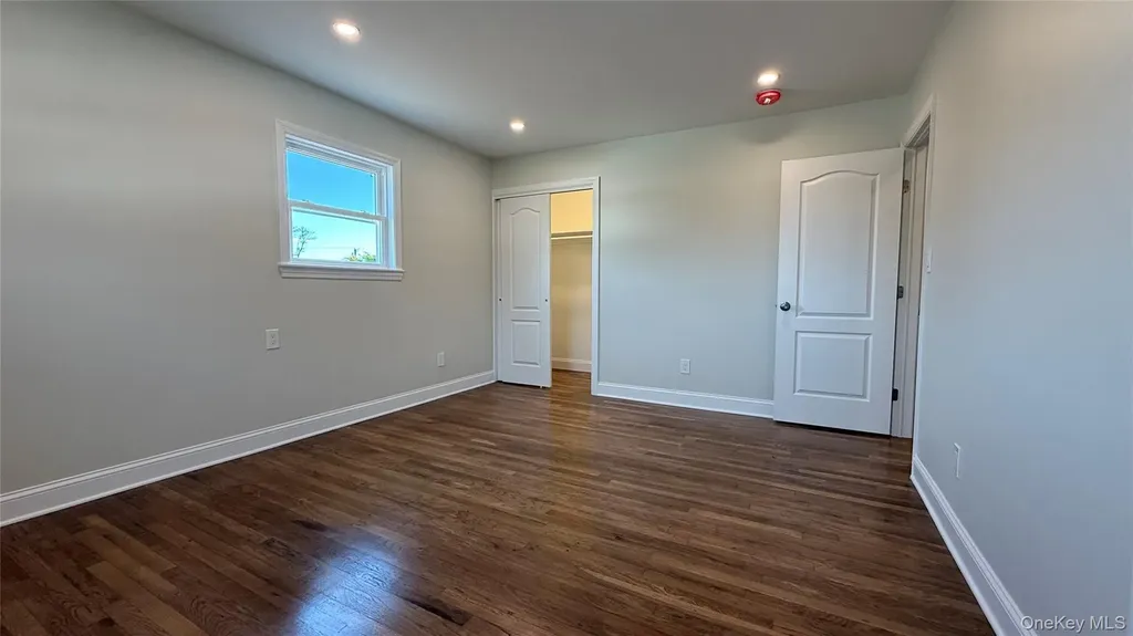 211 4th Avenue West Babylon NY 11704