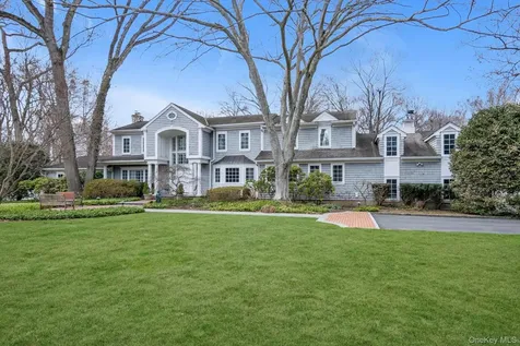 32 Old House Lane Sands Point NY 11050