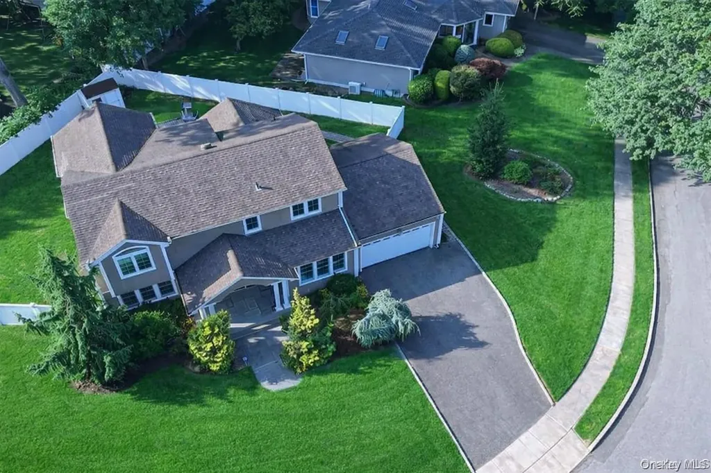 35 Moss Lane Jericho NY 11753