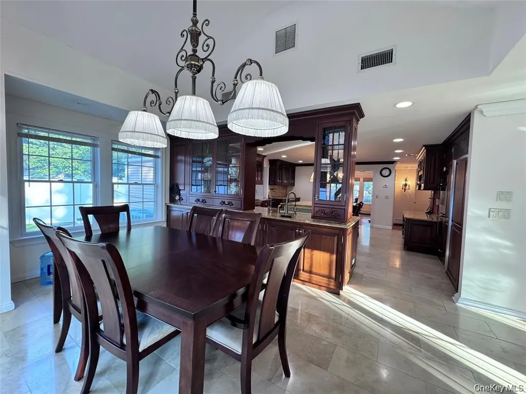 35 Moss Lane Jericho NY 11753