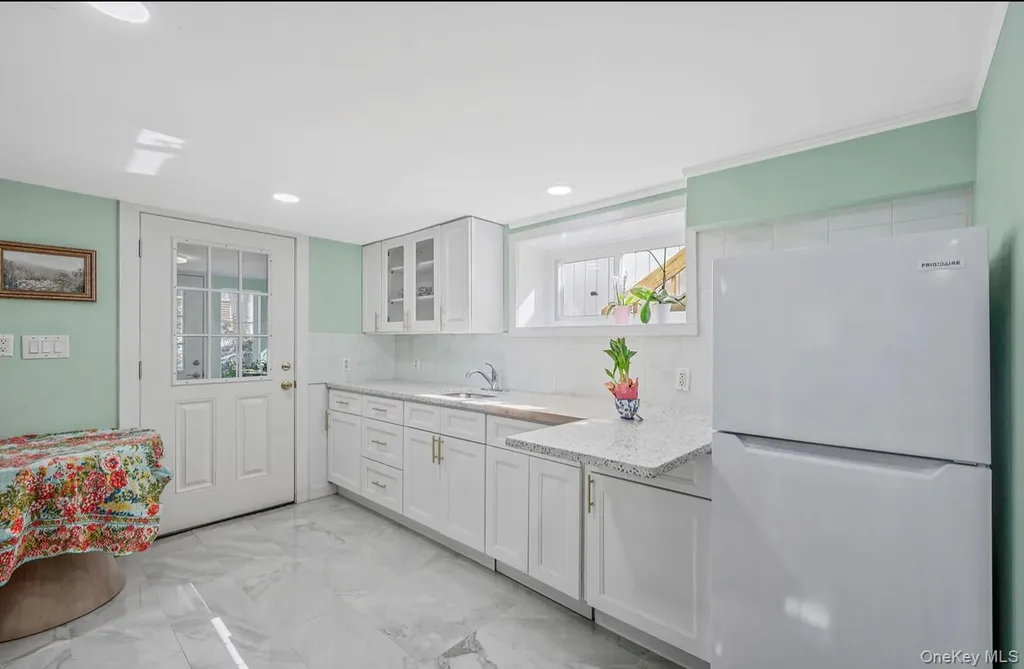 74 Brookline Avenue Long Beach NY 11561