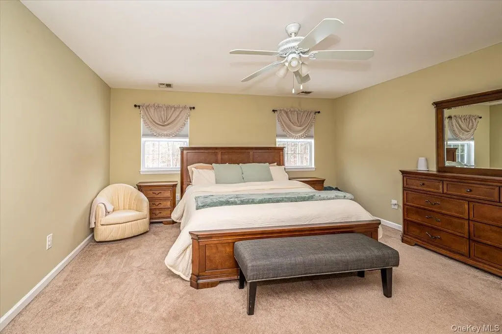 47 Cobblestone Drive Shoreham NY 11786
