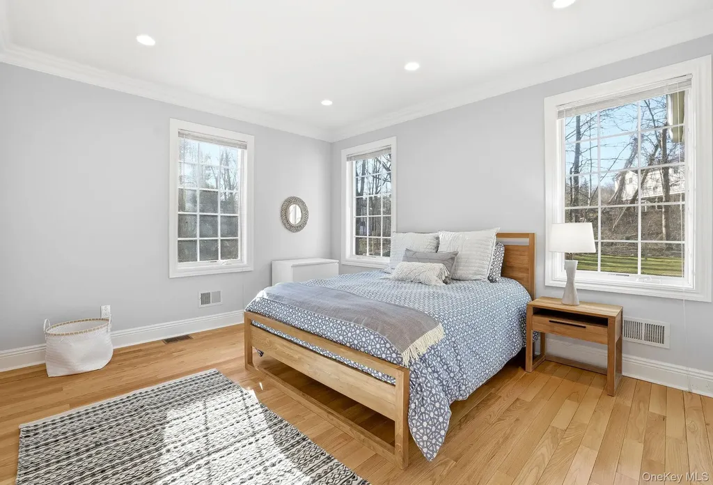 16 Hall Road Briarcliff Manor NY 10510