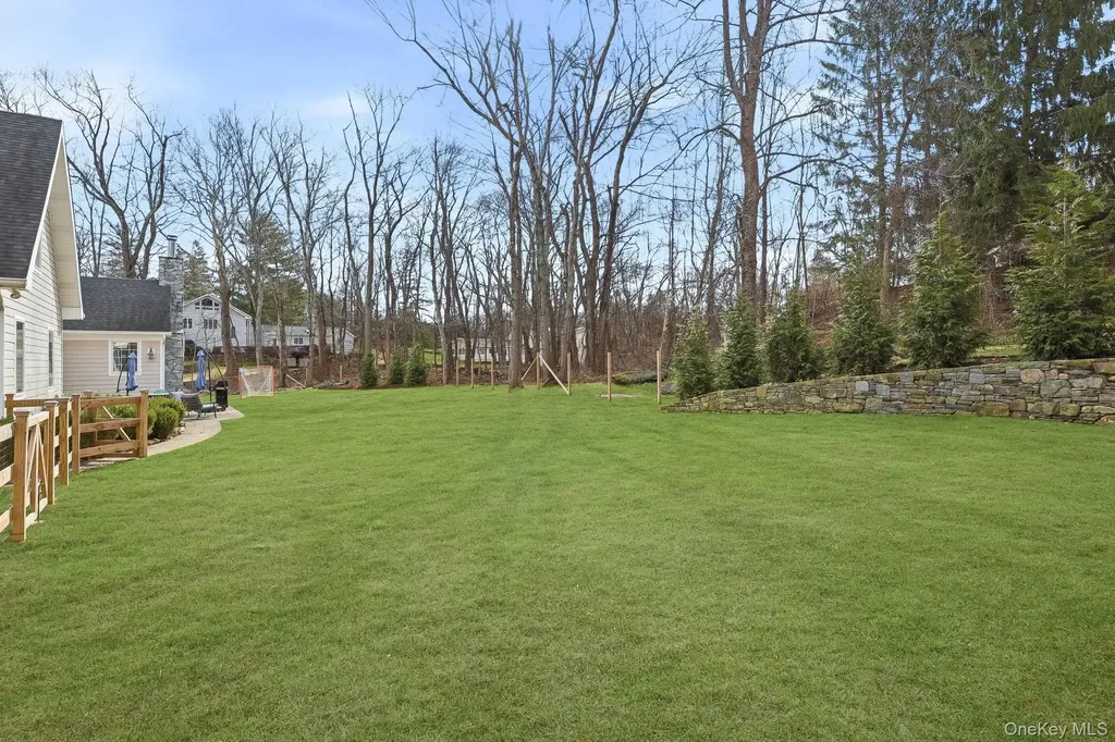 16 Hall Road Briarcliff Manor NY 10510
