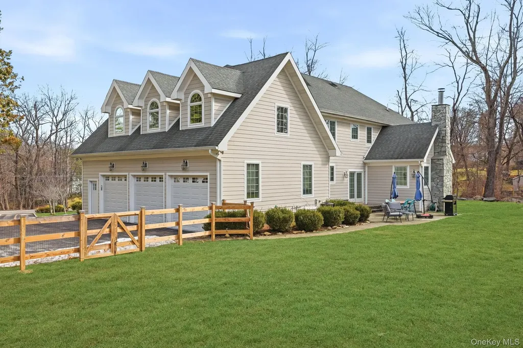 16 Hall Road Briarcliff Manor NY 10510