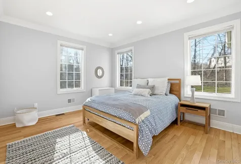 16 Hall Road Briarcliff Manor NY 10510
