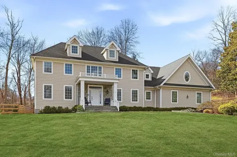 16 Hall Road Briarcliff Manor NY 10510